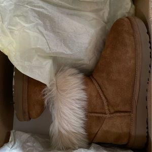 UGG; Women’s Size 7; Style: Milla